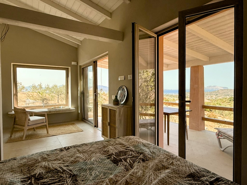 Ulivo bedroom with terrace and sea view